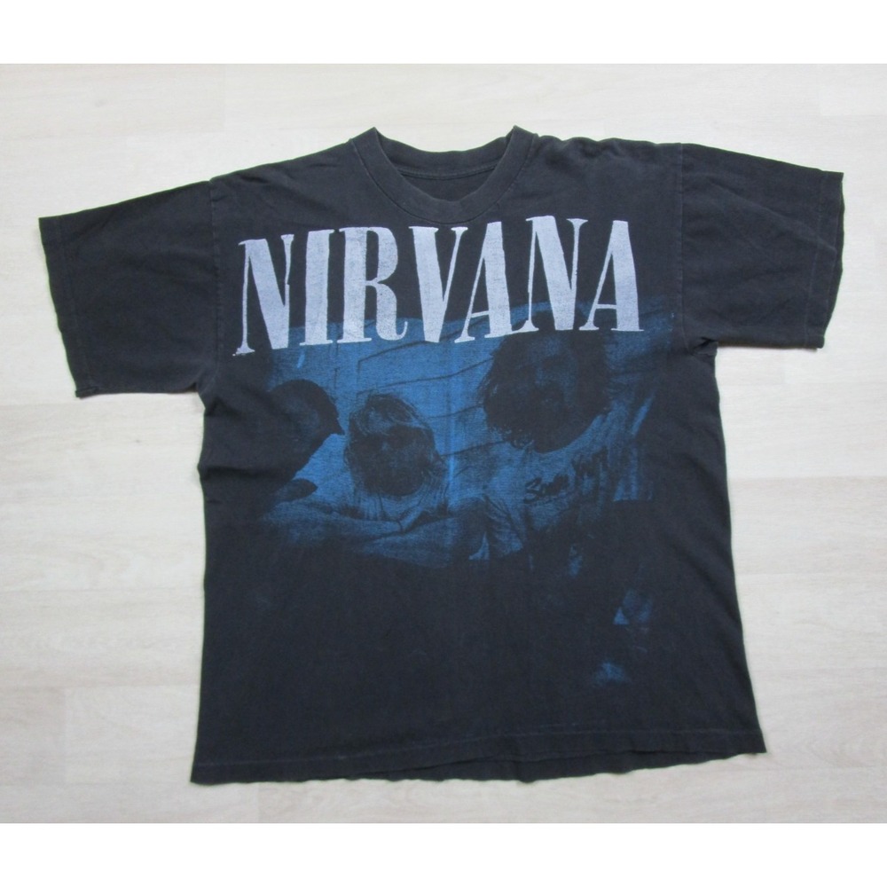 Vintage Nirvana Nevermind 1990's T Shirt (L) Kurt Cobain on Back Single Stitched